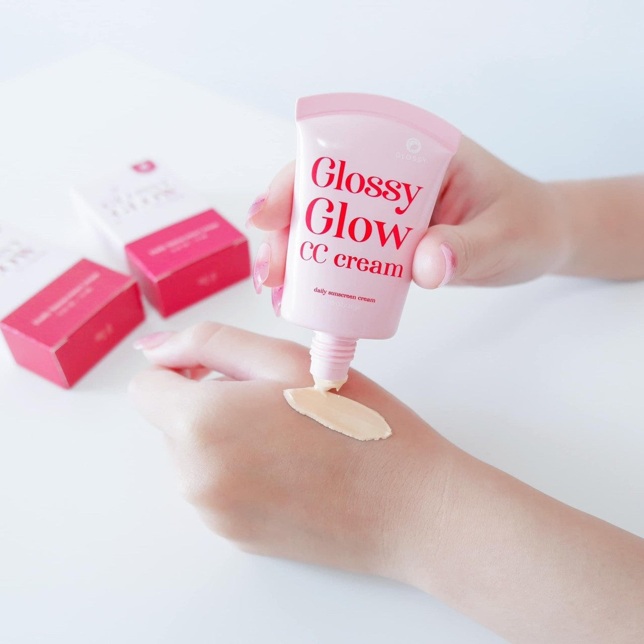 GLOSSY GLOW CC CREAM UVA/UVB SPF50 PA+++ 10g